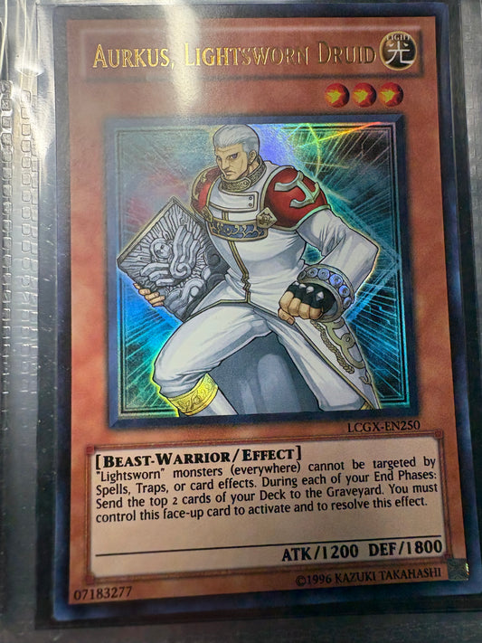 Aurkus, Lightsworn Druid LCGX-EN250 Ultra Rare