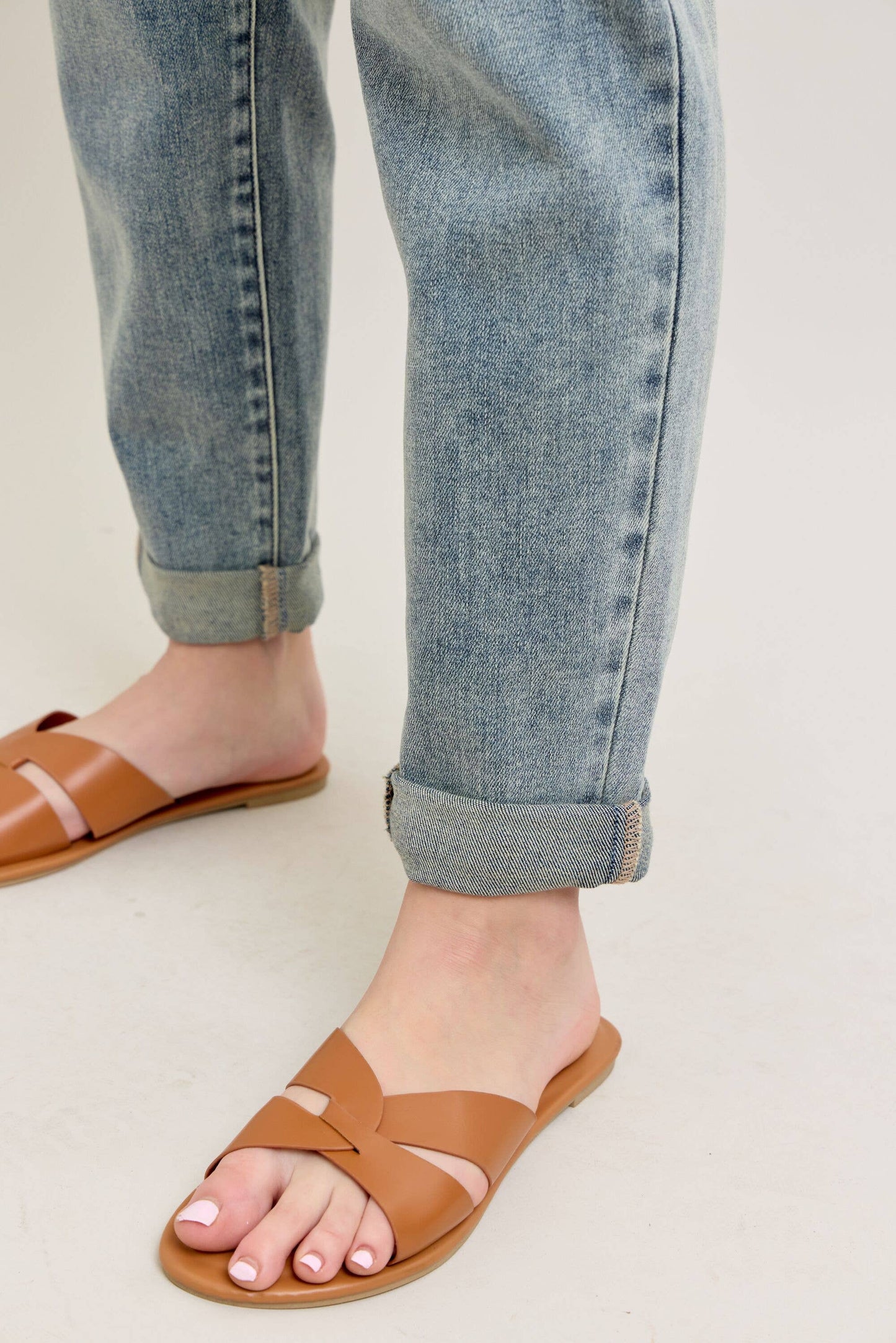 High Waisted Vintage Wash Double Roll Cuff Boyfriend: MD / 9(29)
