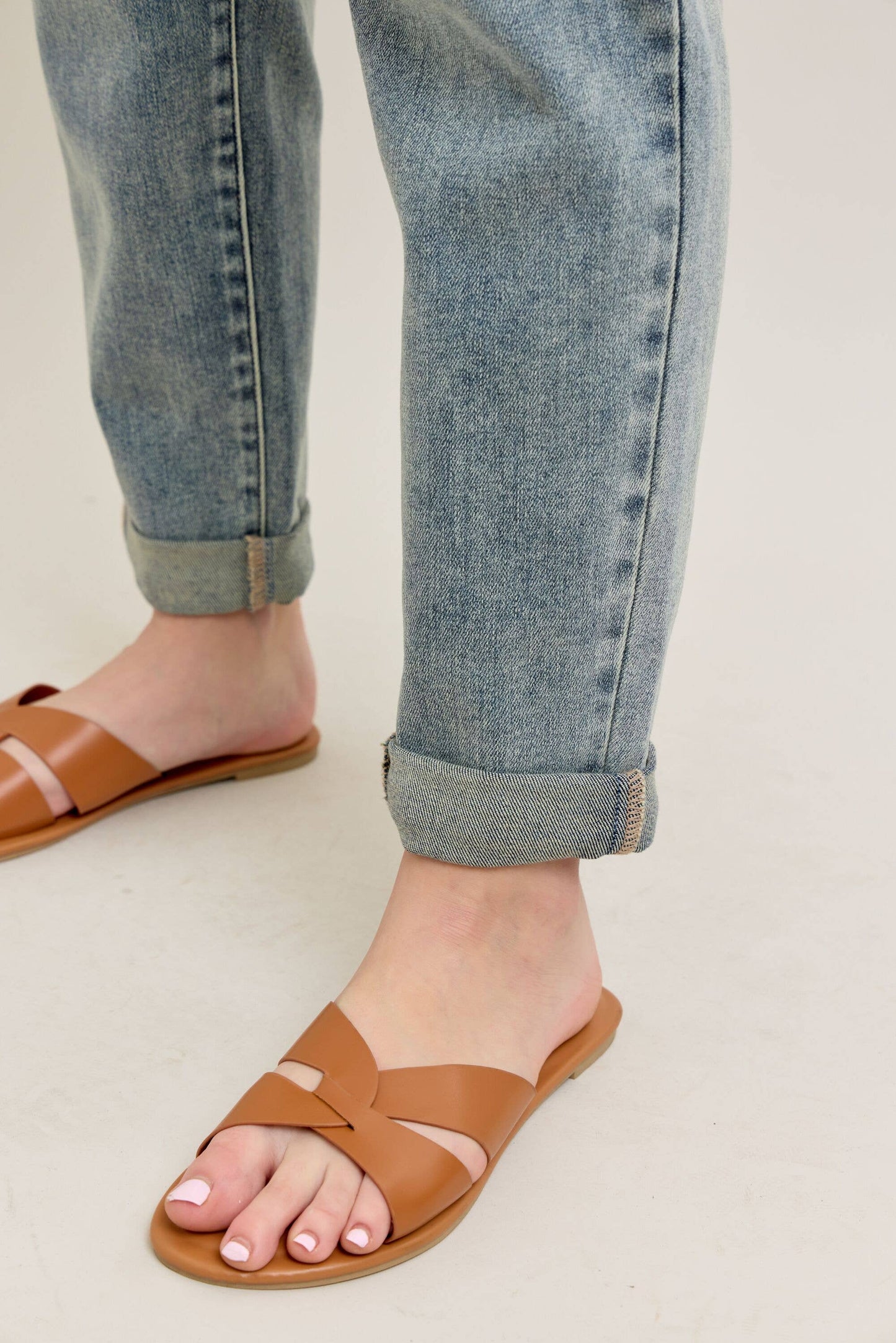 High Waisted Vintage Wash Double Roll Cuff Boyfriend: MD / 5(27)